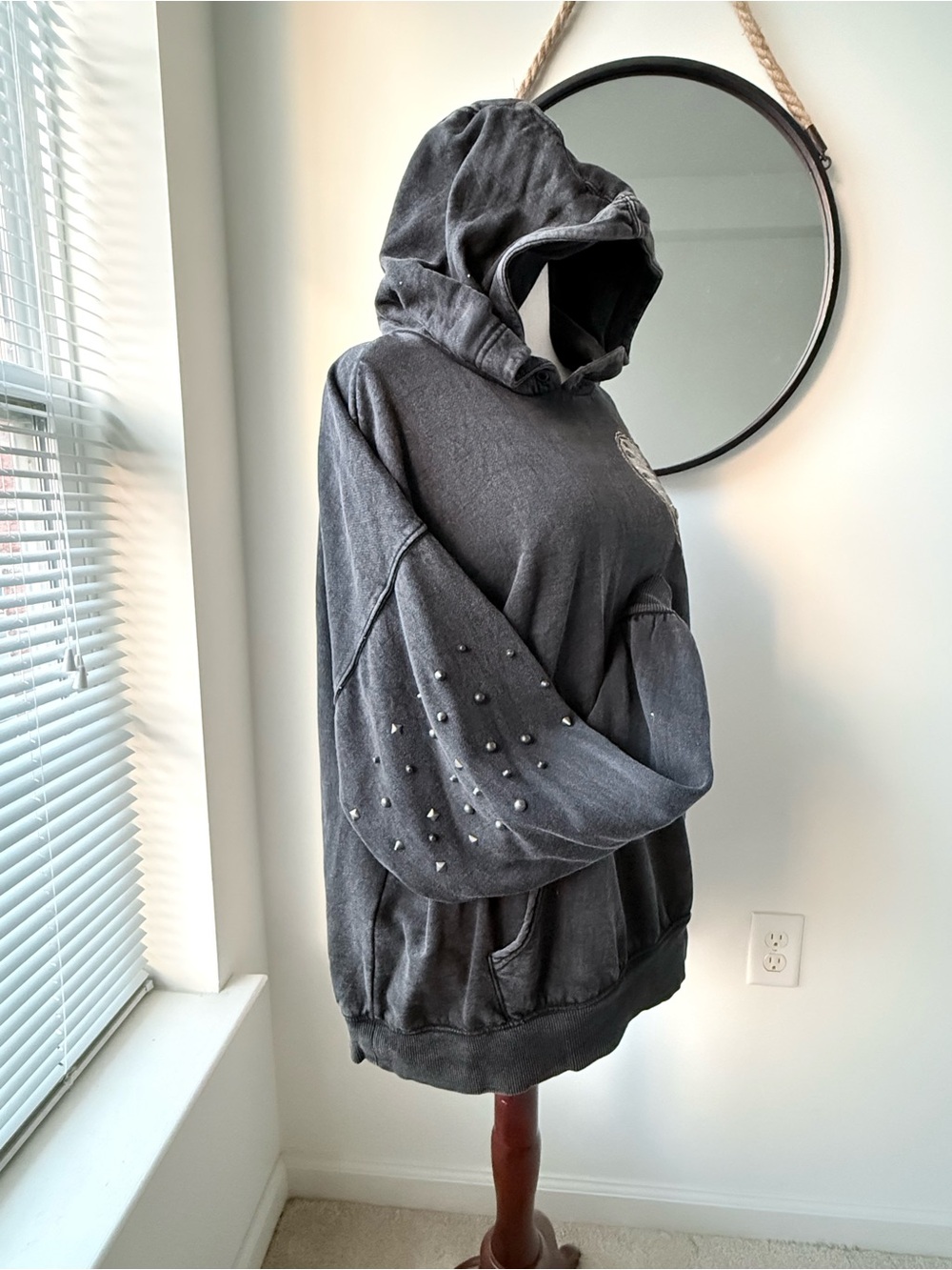 Free People Royal Heart Hooded Sweatshirt NWOT - Picture 8 of 13